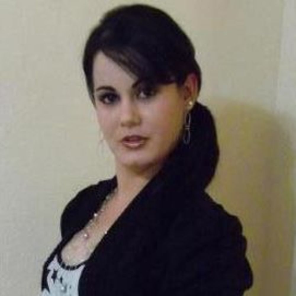 Meet your Posher, Eletia